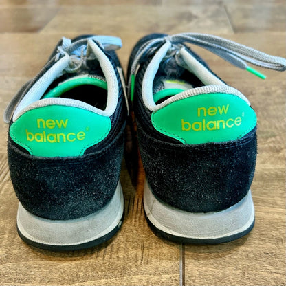 New Balance Women’s 620 Sneakers Black White Size 10 EUC
