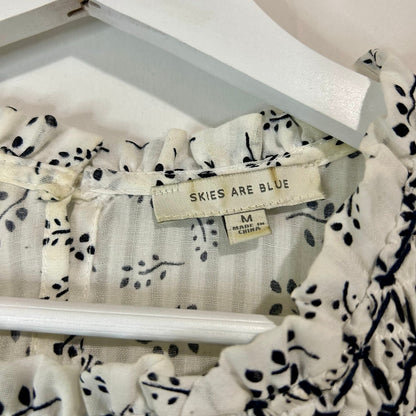 Skies Are Blue Women’s Flutter Sleeve Smocked Blouse White Navy Leaf Print Size Medium EUC
