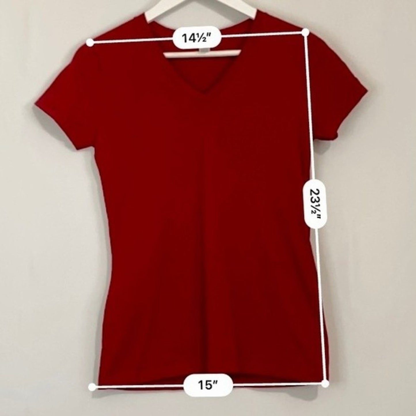 Fruit of the Loom Women’s Short Sleeve V Neck Tee Shirt Maroon NWOT