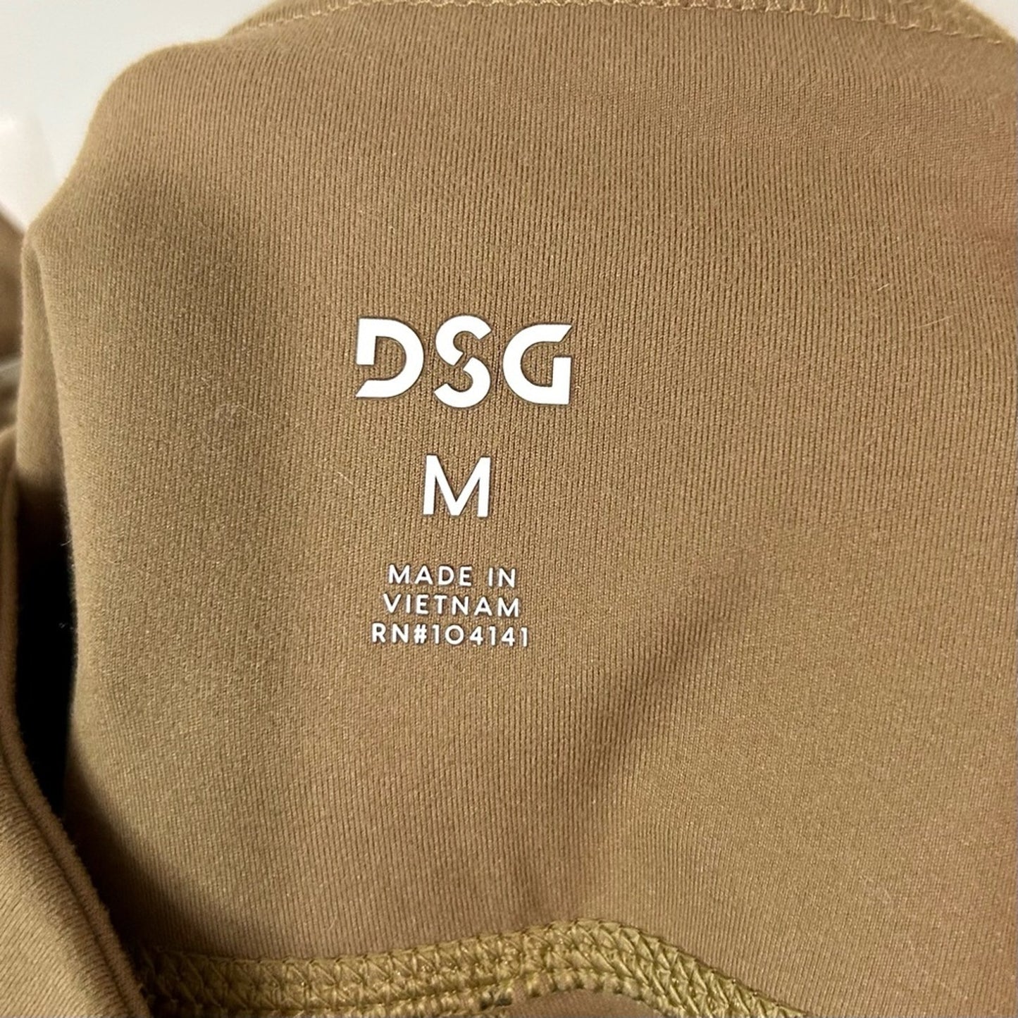 DSG Women’s Momentum Cadet High Waist Flare Slit Pants Tan Size Medium EUC