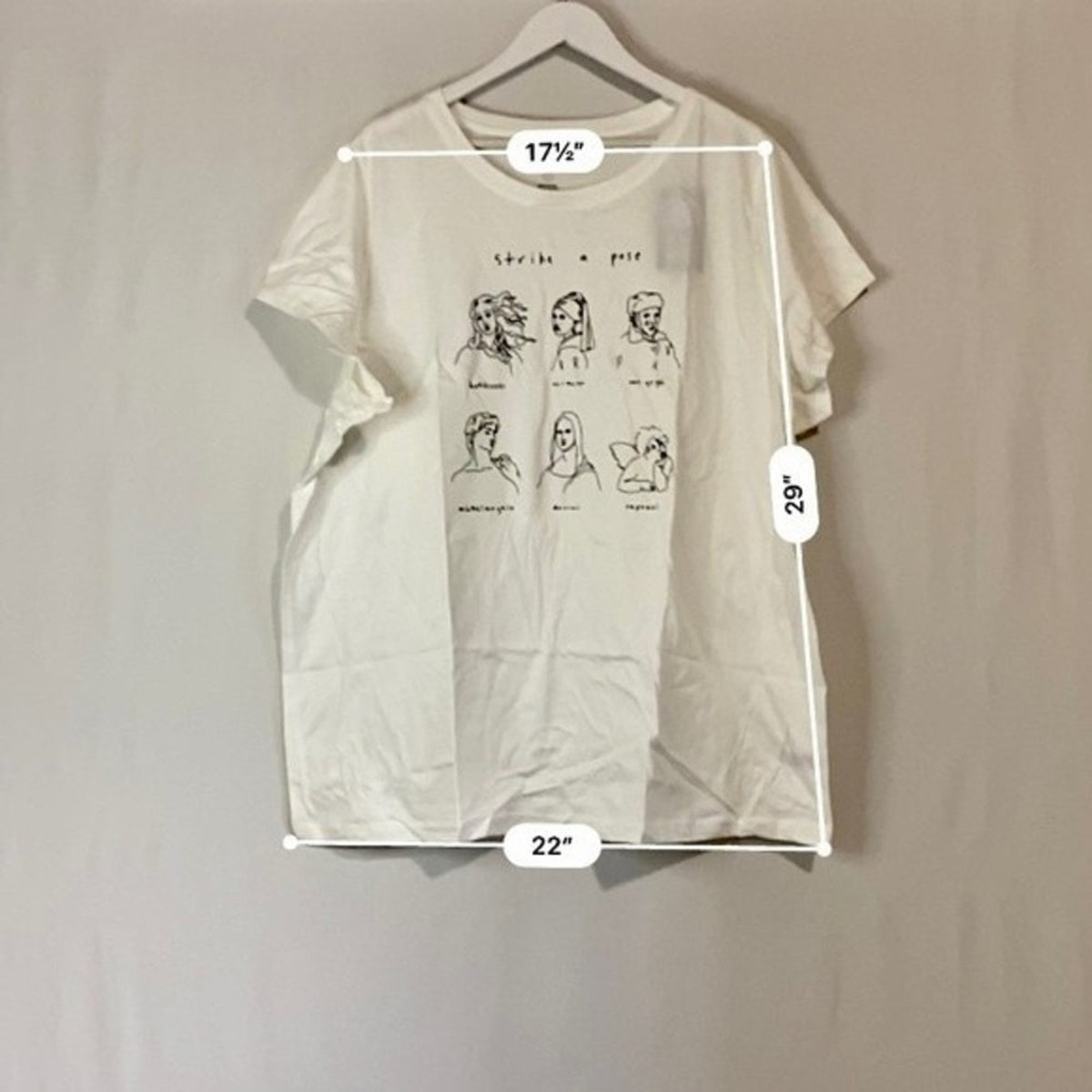 Universal Thread Women’s Strike a Pose Artist Short Sleeve Graphic Tee White NWT