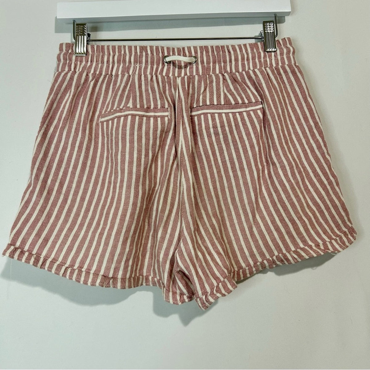Rewind Women’s Linen Blend Striped Pull On Shorts Pink White Size XS EUC