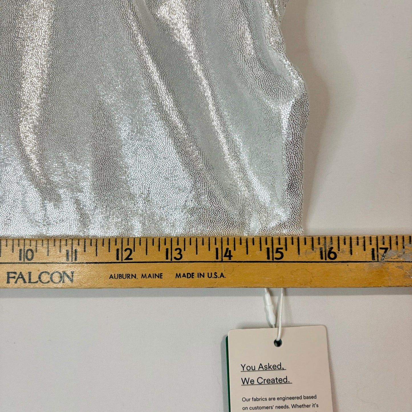 Halara Women’s Shiny Metallic Sleeveless Mockneck Crop Top Silver Size Large NWT