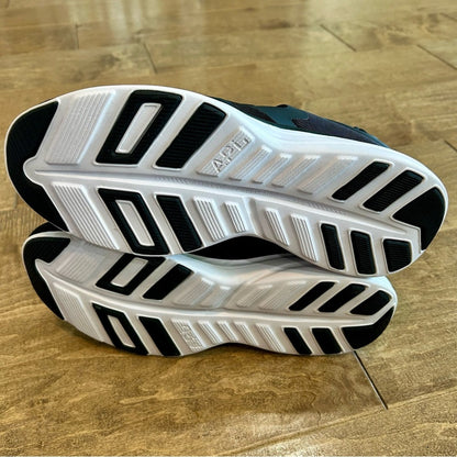 APL Athletic Propulsion Labs Women’s Ascend Shoes Black White Size 6.5 Brand New