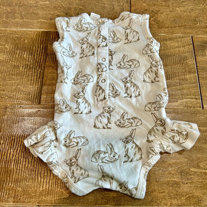 Kate Quinn Infant Girls Organic Cotton Bunny Bubble Onesie White Size 3-6 M EUC