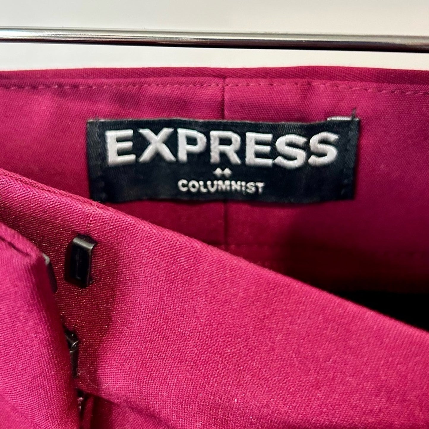 Express Women’s Columnist Straight Pants Maroon Size 8 EUC Workwear Trendy Cute