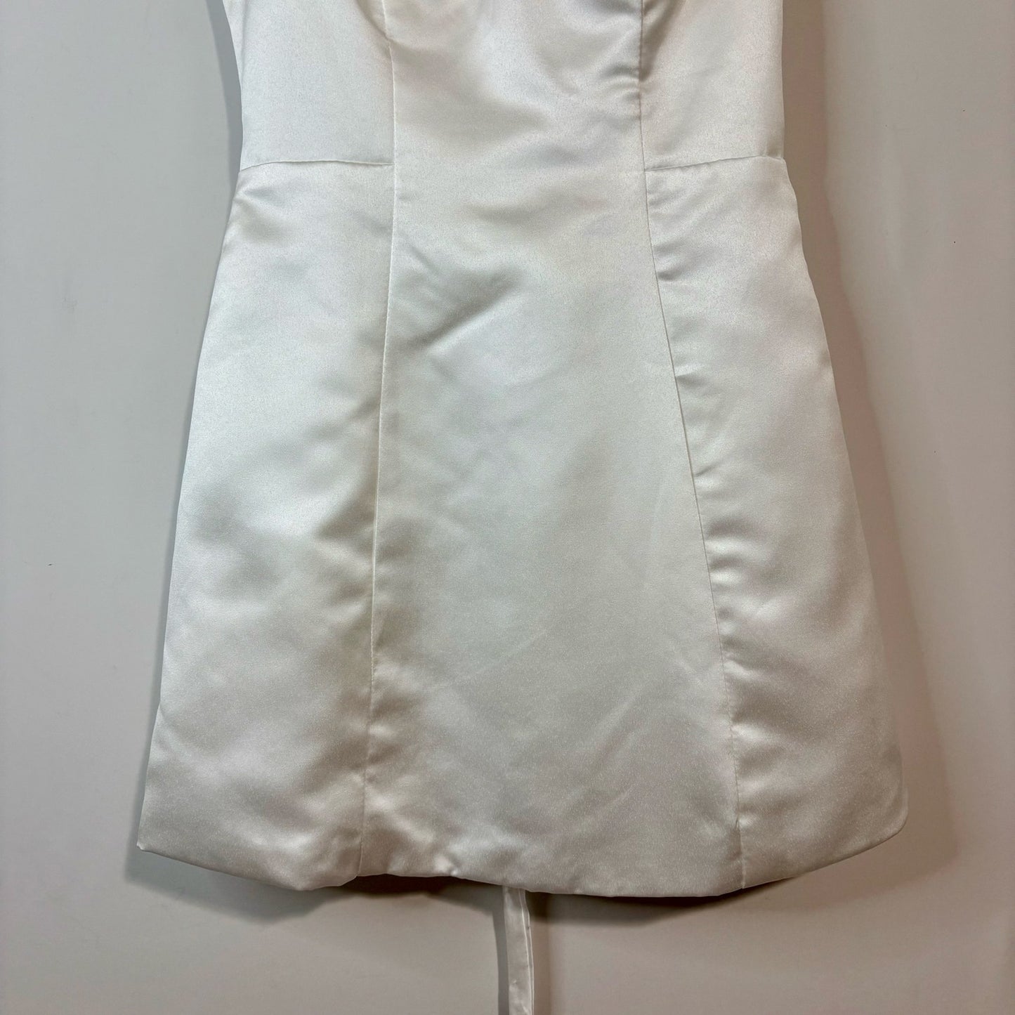 Women’s Satin Pearl Neckline Lace Up Back Mini Formal Dress Ivory XS / Small NWT