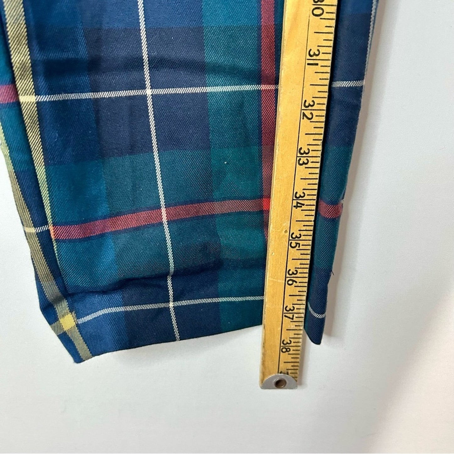 Urban Outfitters Women’s Paige Pleated Cropped Straight Leg Trouser Pant Green