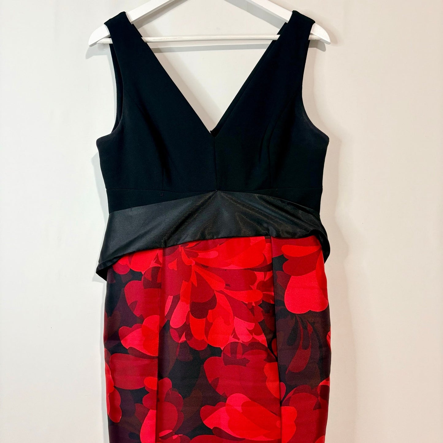 Calvin Klein Women’s Sleeveless V Neck Floral Mermaid Maxi Formal Gown Dress Black Size 10