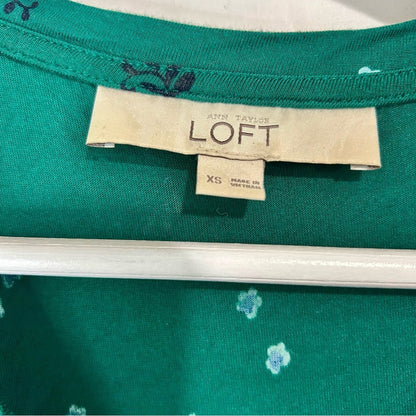 Ann Taylor Loft Women’s Sleeveless Print Knit Front Pleated Back Tank Green XS