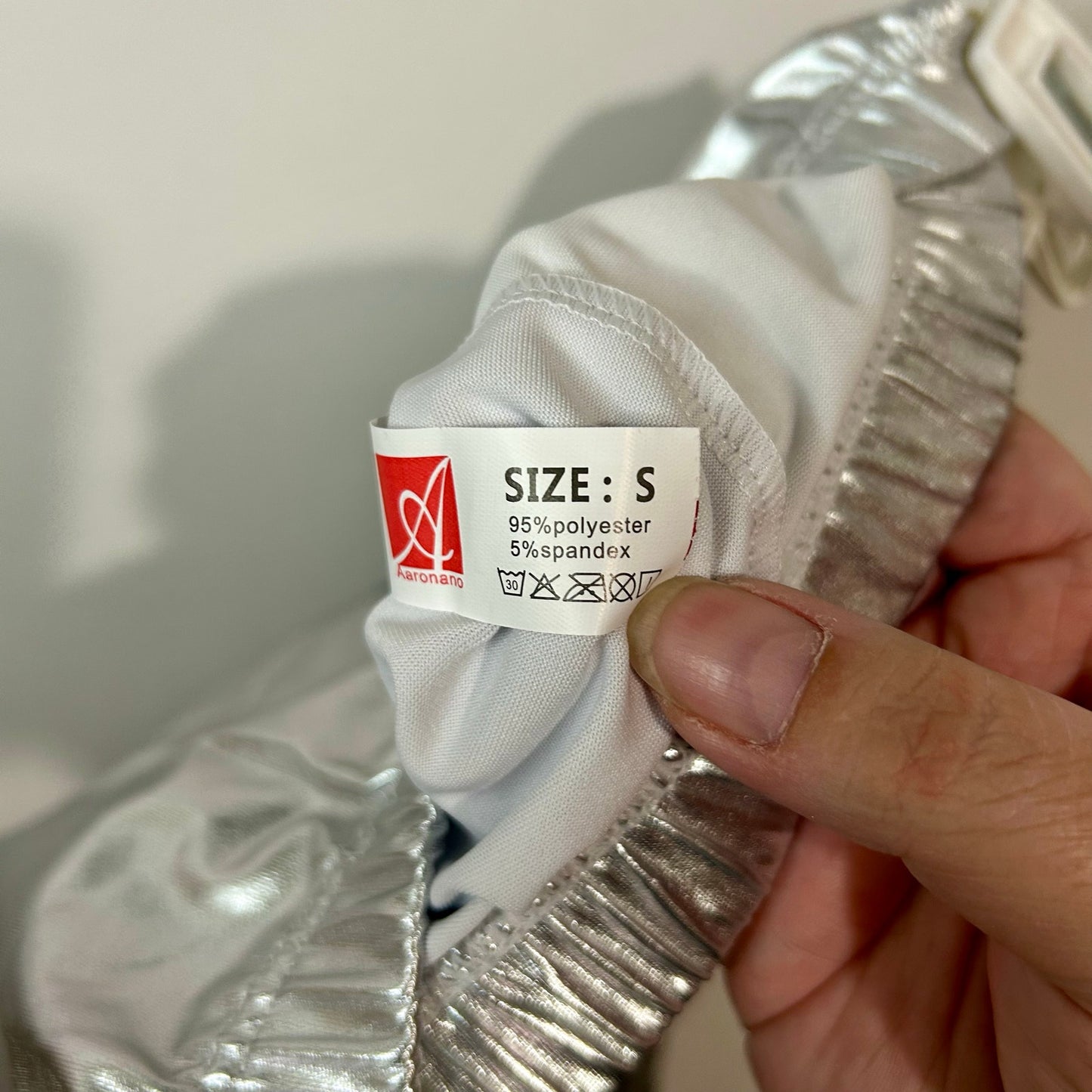 Luckygal Kids Tin Girl Costume Silver Size Small EUC Light-Up Heart Metallic