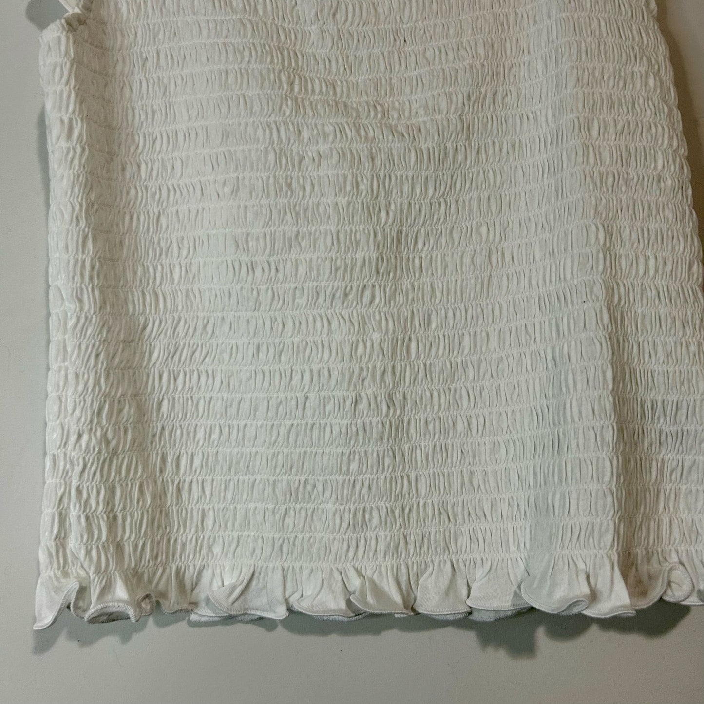 Old Navy Women’s Smocked Flutter Sleeve Top White Size Small NWT Cotton Girly