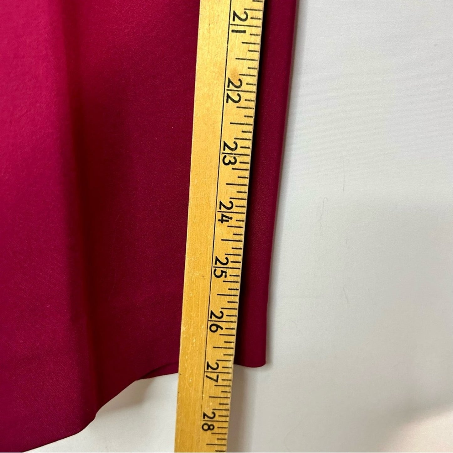 Express Women’s Columnist Straight Pants Maroon Size 8 EUC Workwear Trendy Cute