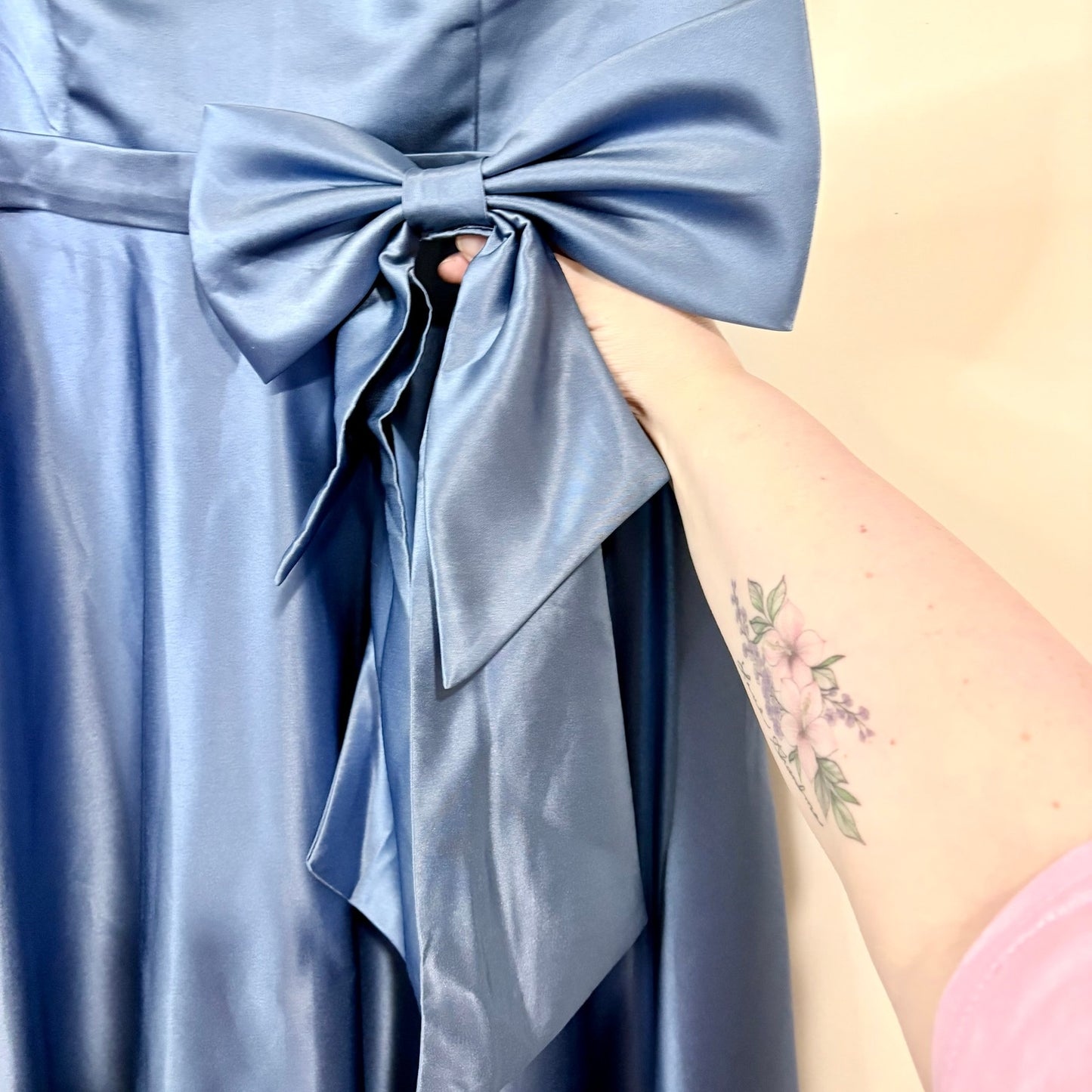 Miss Veil Satin Tea Length Dress Double V Neck Bow Detail Pockets NWT Blue Small