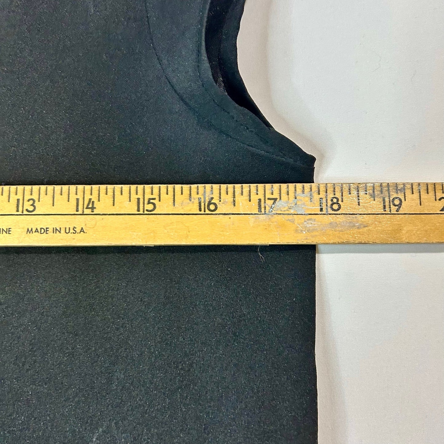 Daniel Rainn Women’s Sleeveless V-Neck Blouse Black Size XS EUC Polyester Workwear Casual Top