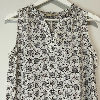 Loft Outlet Women’s Sleeveless Ruffle Neck Print Blouse White Pink Size M P EUC