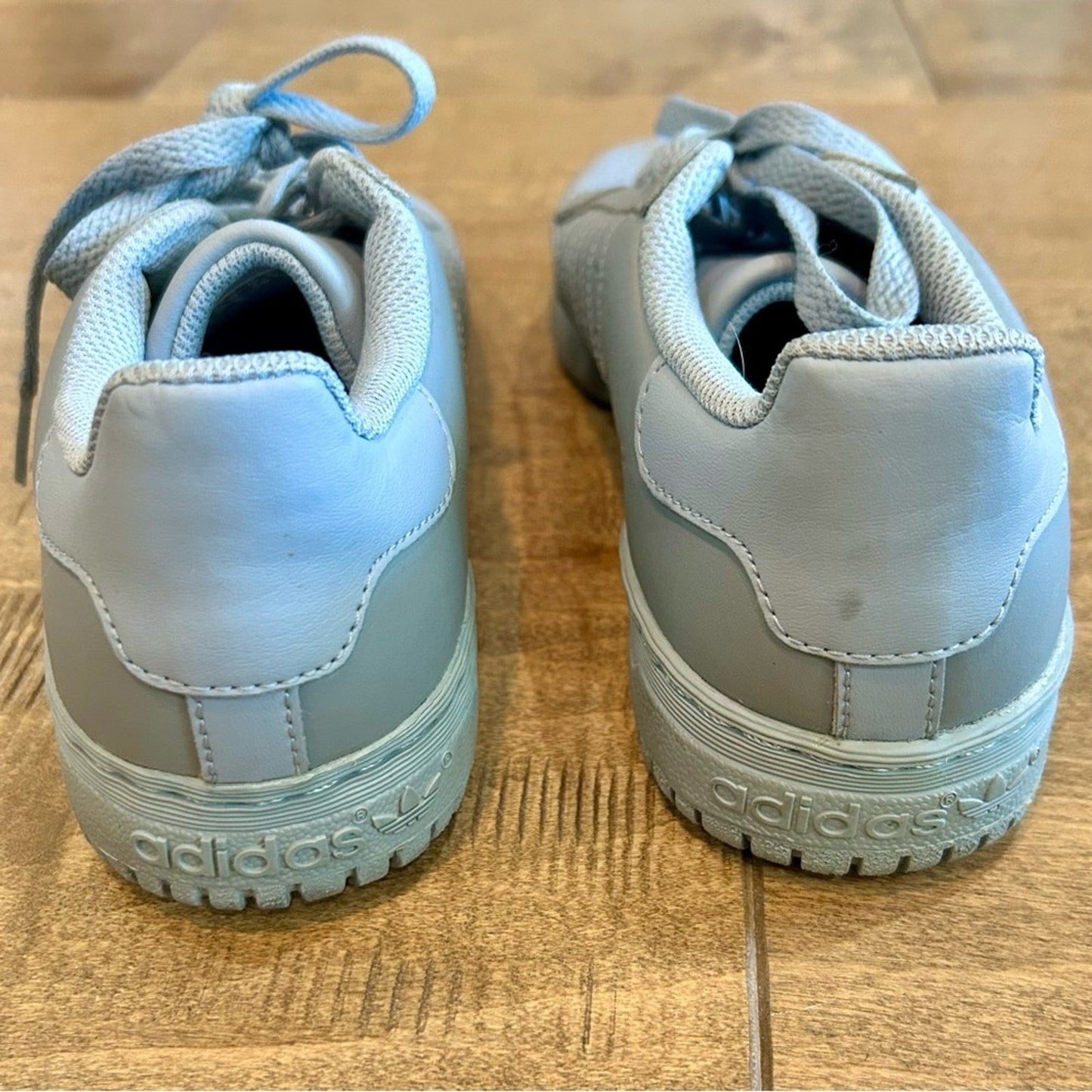 Adidas Yeezy Powerphase Calabasas Men’s Sneakers Gray Size 5.5 EUC Athletic