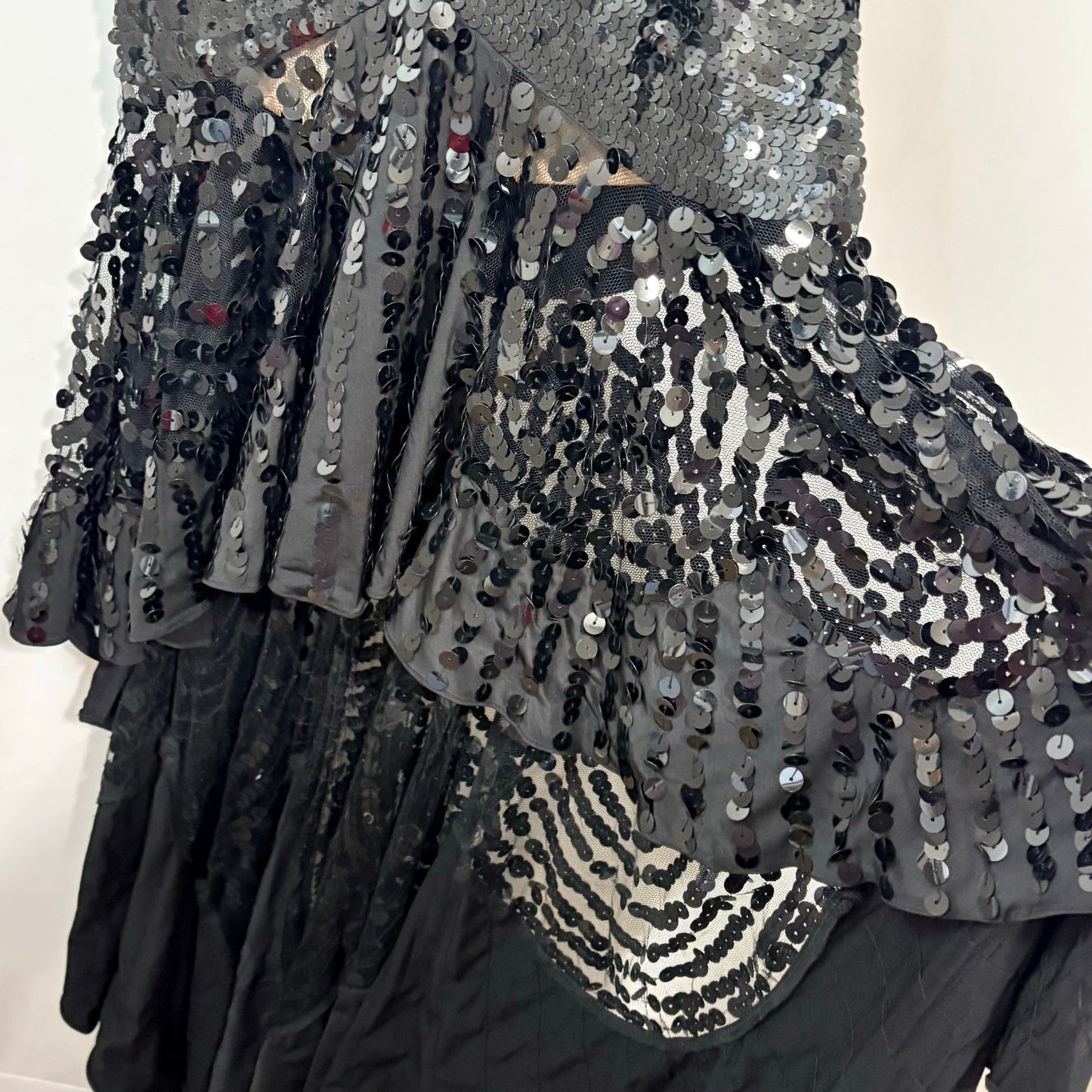 Mandalay Women’s Sleeveless Sequin Hi Low Formal Gown Dress Black Size 6 NWT