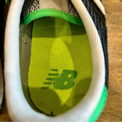New Balance Women’s 620 Sneakers Black White Size 10 EUC