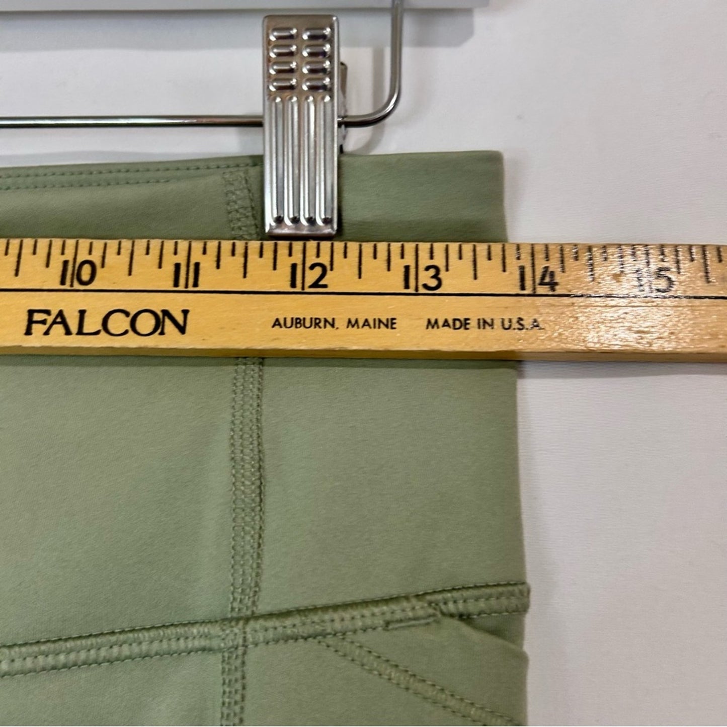 All in Motion Women’s Athletic Leggings Pockets Pale Green Size Medium EUC