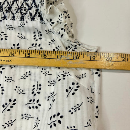 Skies Are Blue Women’s Flutter Sleeve Smocked Blouse White Navy Leaf Print Size Medium EUC
